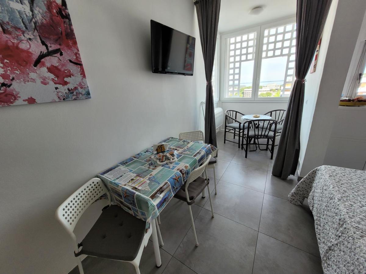 Rosato 2 Sea View Apartment Lignano Sabbiadoro Luaran gambar